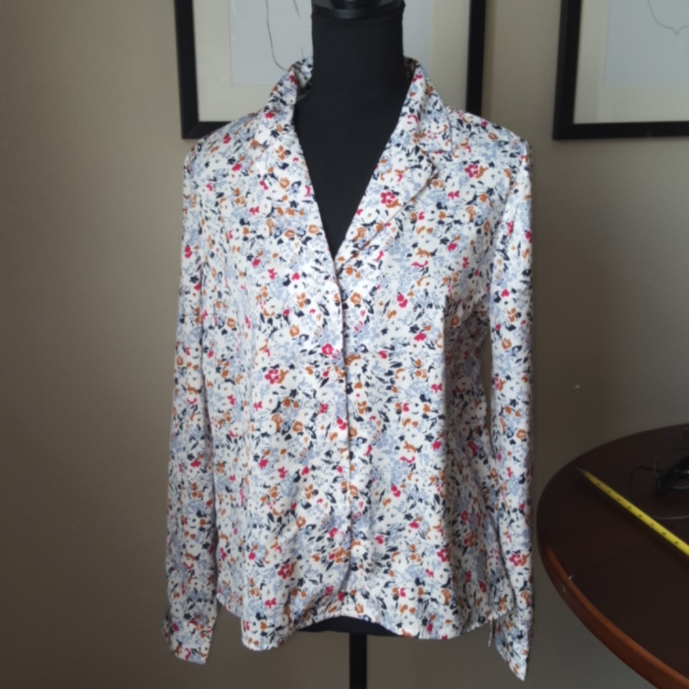 NWT Banana Republic Factory Long Sleeve Bl…